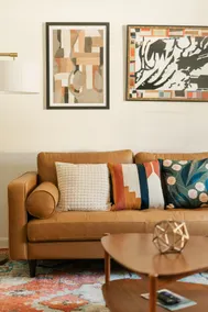 2BR Boho Vintage Gem Close Hospitals & Downtown - Image 2