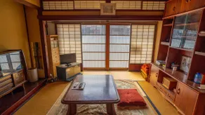 Limited to 1 group per day ”Hojouzu” entire house rental | Historic old house with a fishing port right in front - Image 2