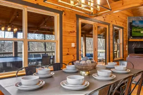 Smoky Summer Escape•3BR Cabin•15 min to Dollywood - Image 4