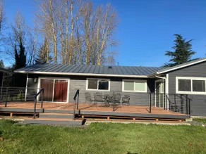 The Hoff House - Image 2
