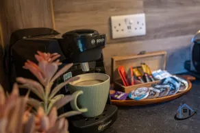 Stanwick Studio, cosy country studio, sleeps 4, parking, wifi - Image 3