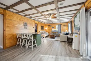 Cozy Diamond Lake Cottage! - Image 2