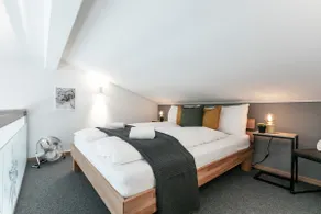 Spirit Apartments| Suite 3.4 |Central |Parking| AC - Image 2