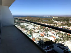Luxury Ocean View Apartment 15th Floor - Image 3