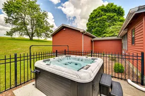 Creekside Cabin - Image 2
