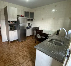 House very Close to the Airport - Image 4