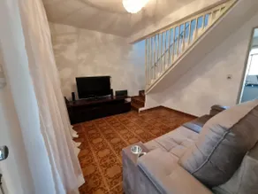 House very Close to the Airport - Image 3