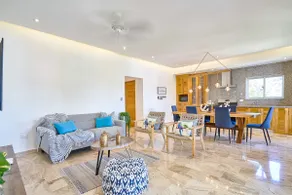 Hidden Paradise Apartment in Jardines Monserrat - Image 2