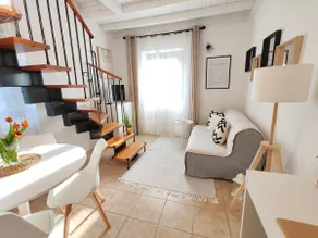 Glam apartment with loft - Image 2