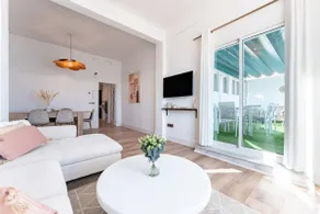 LUXURY PENTHOUSE & SEA VIEWS CITY CENTER (4PAX) - TERRAS - GRATIS WIFI - Image 5