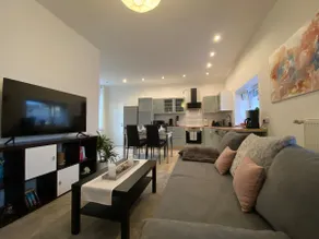 Central - with fireplace and terrace - Image 3