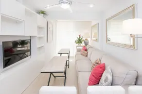 Beachfront/30meter from the sand - Image 3