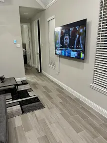 Private Suite! - Image 5