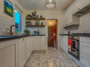 Charming Victorian Hidden Gem - Pass the Keys - Image 3