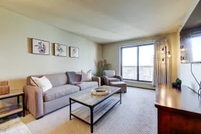 The Aster - 18th Floor Downtown - Image 4