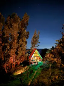 Private Cabin Panoramic View TV, WIFI Parking - Image 3