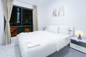 Luxury Apartment - Dubai Marina - Image 4