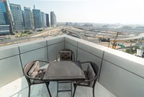 Luxury Apartment - Dubai Marina - Image 3