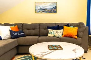 2 Bedrooms, Starlink Wi-Fi, AC, HotWater near Ochi - Image 2