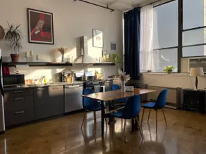 HUGE full private Wburg loft, 12ft ceilings! - Image 5