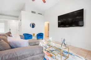 No Stairs by Downtown Austin | King Bed, Big Yard - Image 3