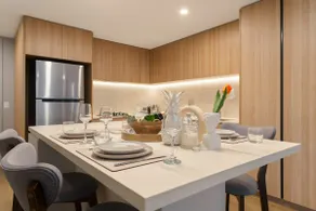 1BR Luxury apt at prime location w carpark - Image 4