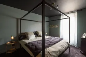 The Secret Garden: Suite and Spa (Love Room) - Image 3