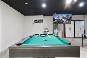 Moxy Luxe House / Heated pool/ King Bed ste - Image 5