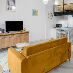 La Lueur Fluviale • Modern Loft, Walk to the Beach - Image 2