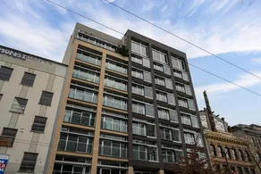Modern Loft with parking, AC, patio, blks Roger's - Image 5