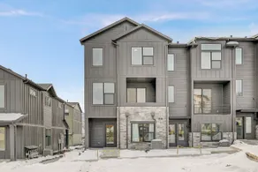 New Lux Mountain Townhome – 12 Min From Snowbasin - Image 3