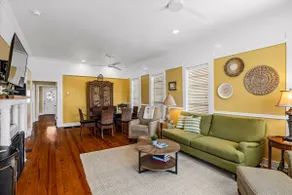 Cottage located steps away from Downtown PSJ! - Image 2