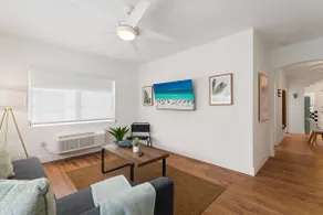 Cozy beach retreat - Image 2