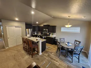 Fox House with Hot Tub, Fire Pit & Large Yard - Image 2