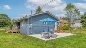 Lincoln Luxury 3 bed | 1.5 bath - Image 2