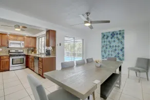 Serenity Spot w/d Pool, Lake, River & Canal View - Image 3