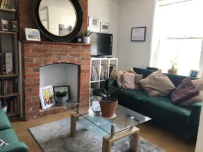 Charming Townhouse in Bury St Edmunds - Image 2