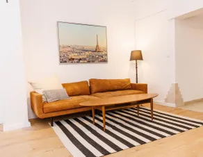 Stylish Studio Apartment - Image 4