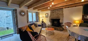 Cottage at the foot of the GR34 - Image 5
