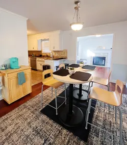 Home away from home - Image 4
