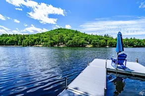 Lakefront Moose Pond Retreat - Image 3