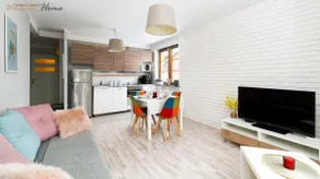 Rainbow Family Apartment with Balcony - Image 2