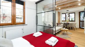 Queen apartment with balcony, close to the center - Image 3