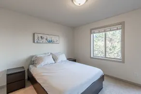 Delightful Seattle Launchpad on Beacon Hill - Image 2