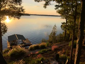 Lake House with Amazing Sunsets, Dock & Firepit - Image 2