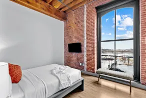 Stylish Loft with River View | Walk to Arch Casino - Image 3