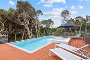 Sorrento Beach Escape - Image 3