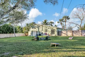 Old Florida Charm, Prime Loc; Old Tressler Inn - Image 2