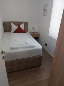 2 room apartment with use of sauna and pool - Image 3