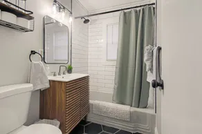 Modern, Cute, Perfect location! - Image 4